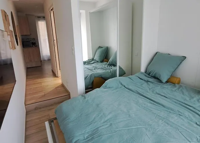 Neuf Casone - Trottel