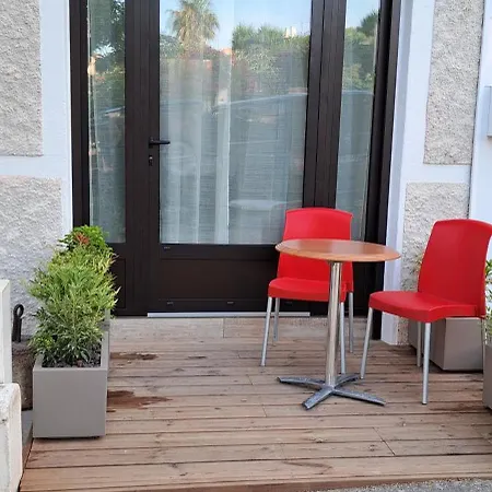 Neuf Casone - Trottel